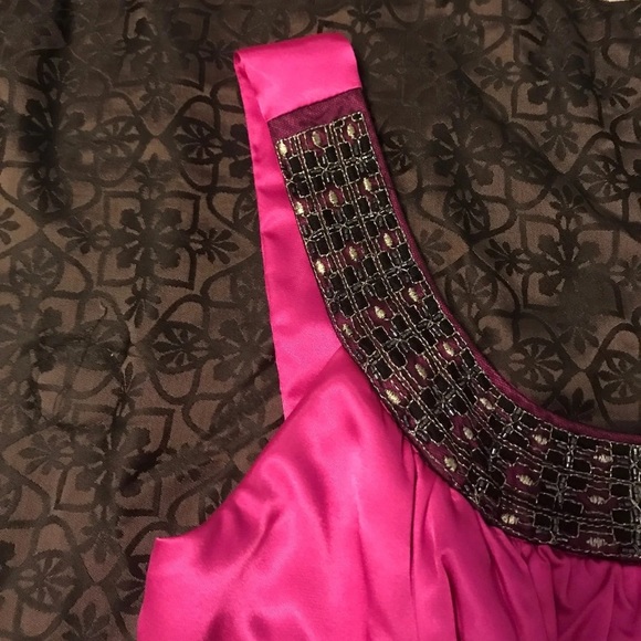 Pink/Black Form Fitting Dress NWT - Picture 2 of 3